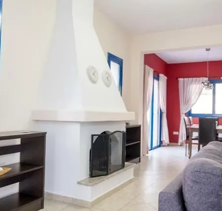 Beautiful With Private Pool In Lower Peyia