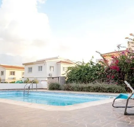 Beautiful With Private Pool In Lower *