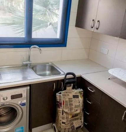 Beautiful With Private Pool In Lower Βίλα